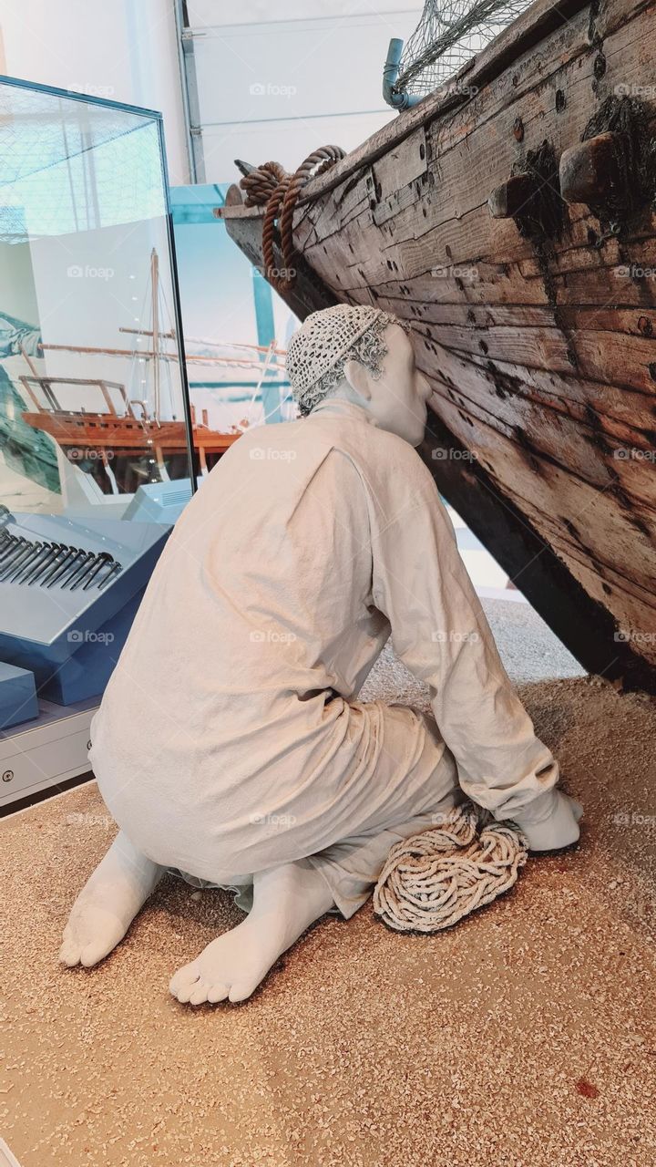 A SMOOTH SEA NEVER MADE A SKILLED SAILOR....