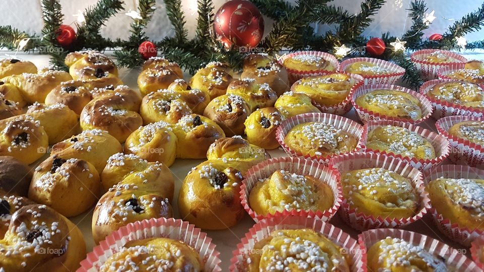 Preparing snacks for Santa , Saffron buns