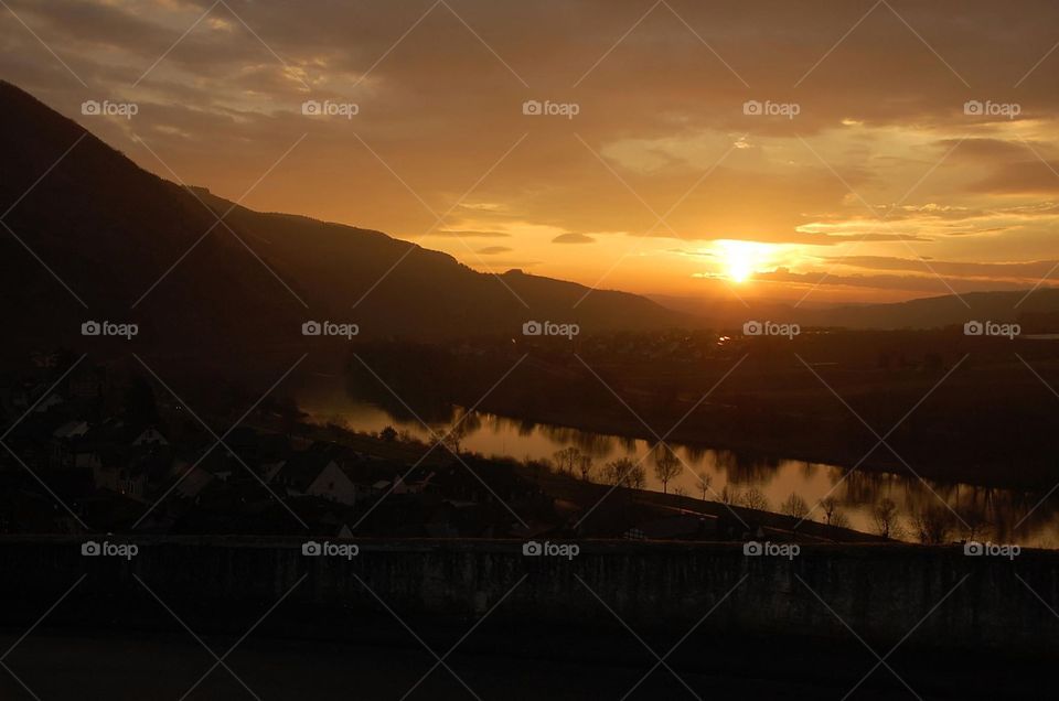 Sunrise in Urzig on the Mosel River. 