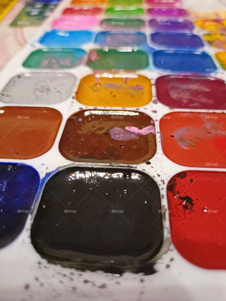 paint squares, multi-colored, paint palette, red, yellow, blue, green, draw, black