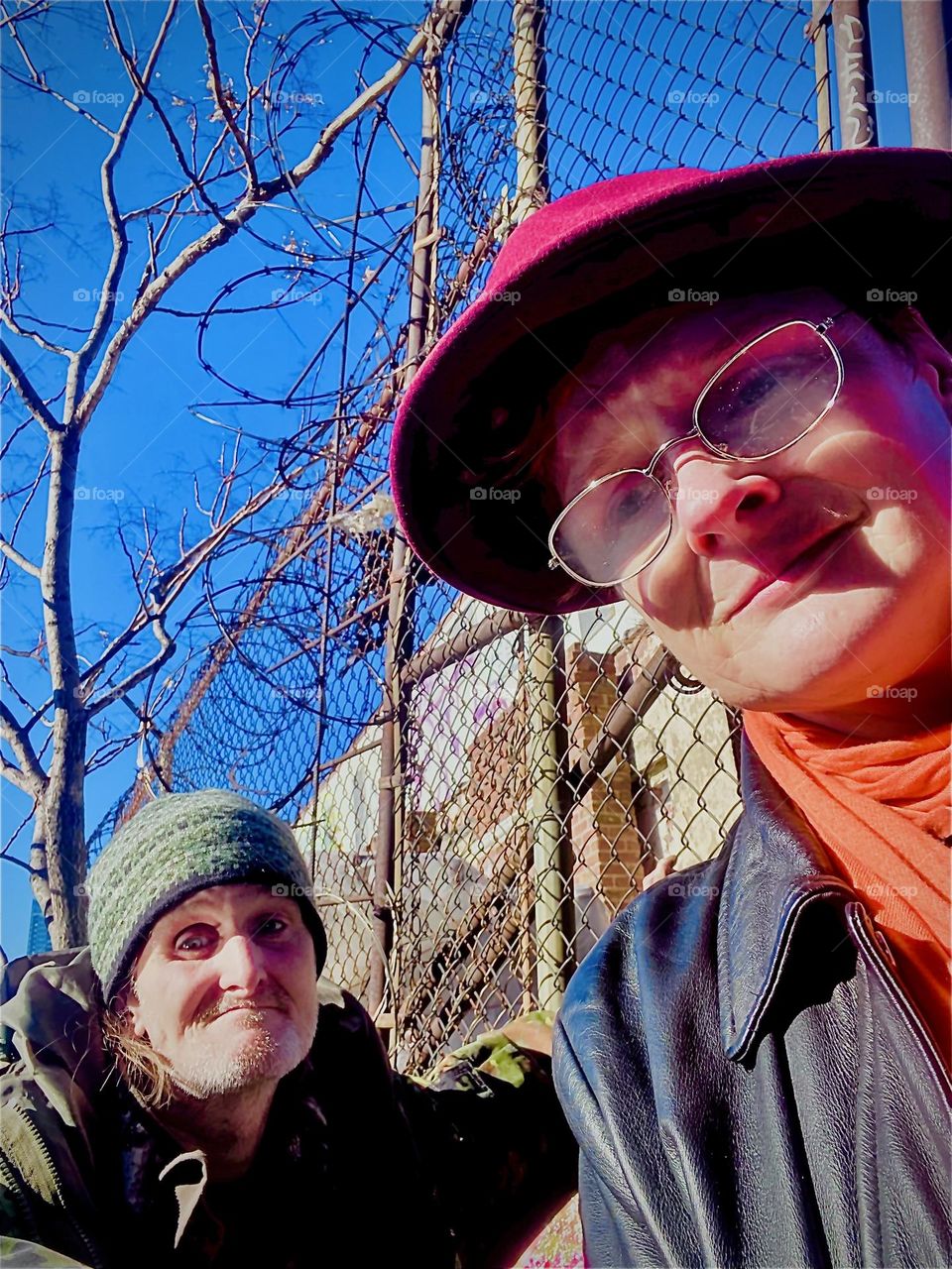 And here we are getting on our way towards the boat once again. It’s a beautiful sunshiny day in January 2023. We feel enthousiastic and the new year has just begun. Hypnotic Productions