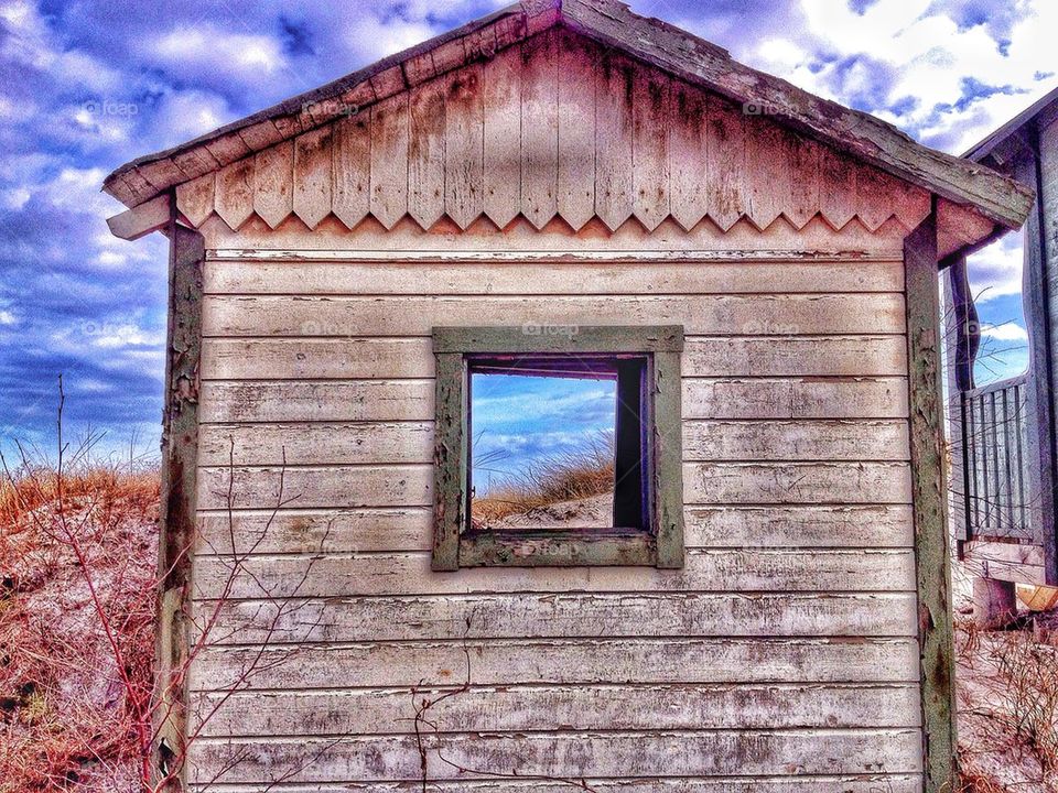 Worn down beach hut