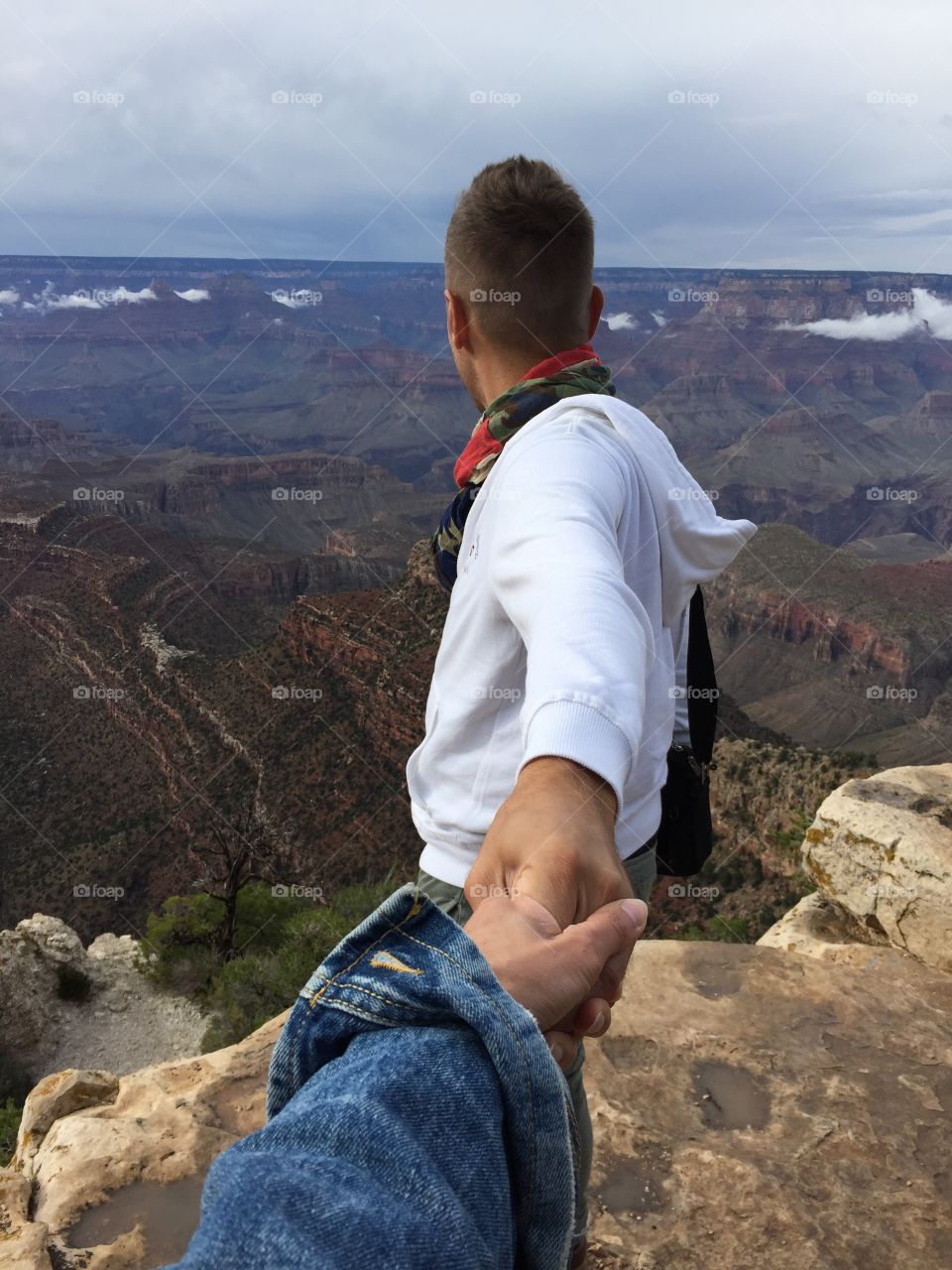 Follow me in the Gran canyon. Follow me in the Gran canyon