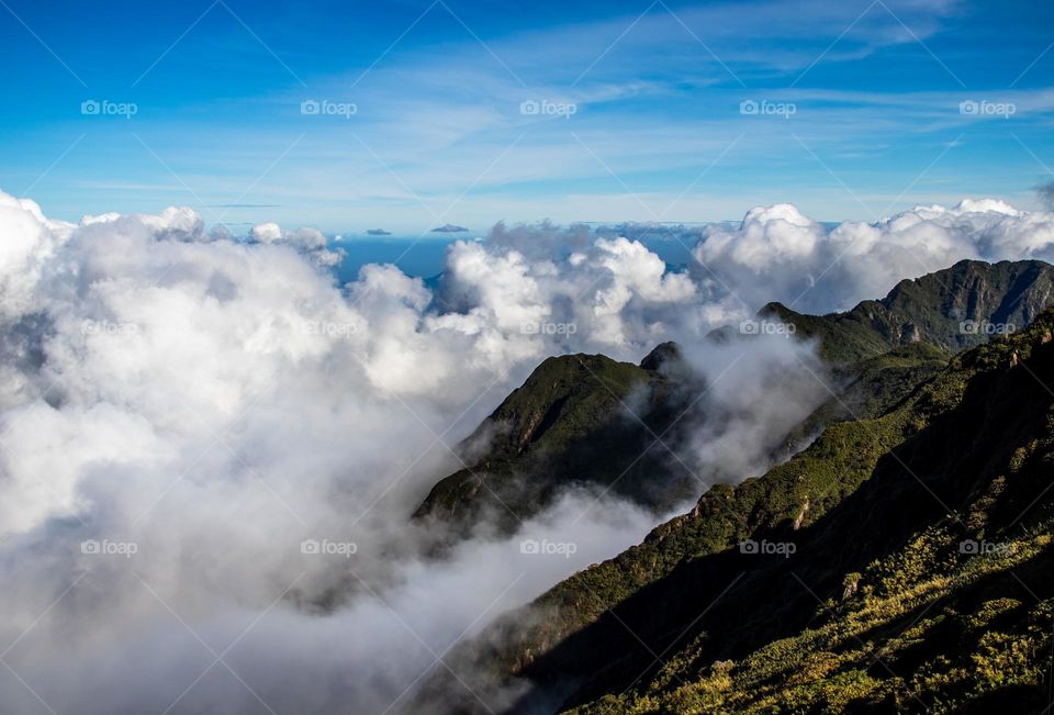 Clouds walking on the mountains 