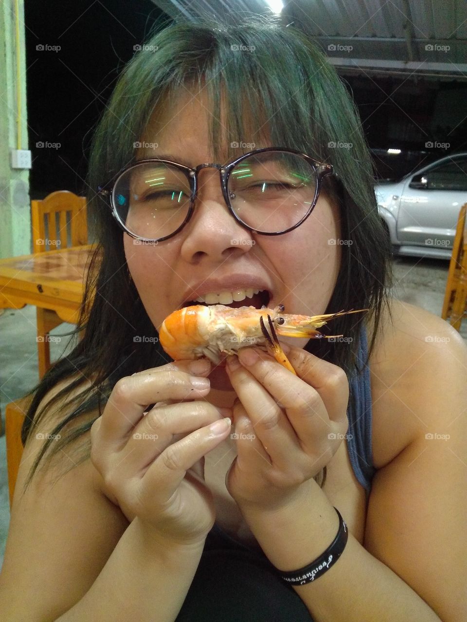 she really enjoyed her shrimps.