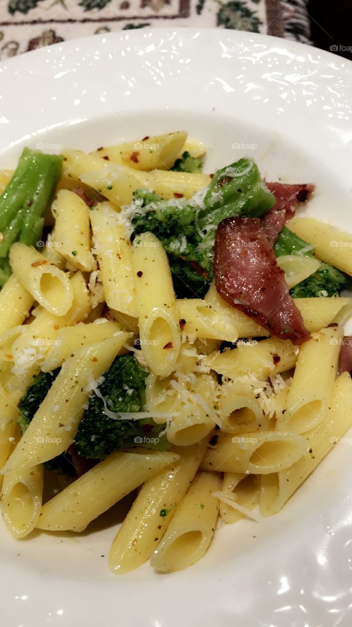 Pasta with Bacon and Broccoli