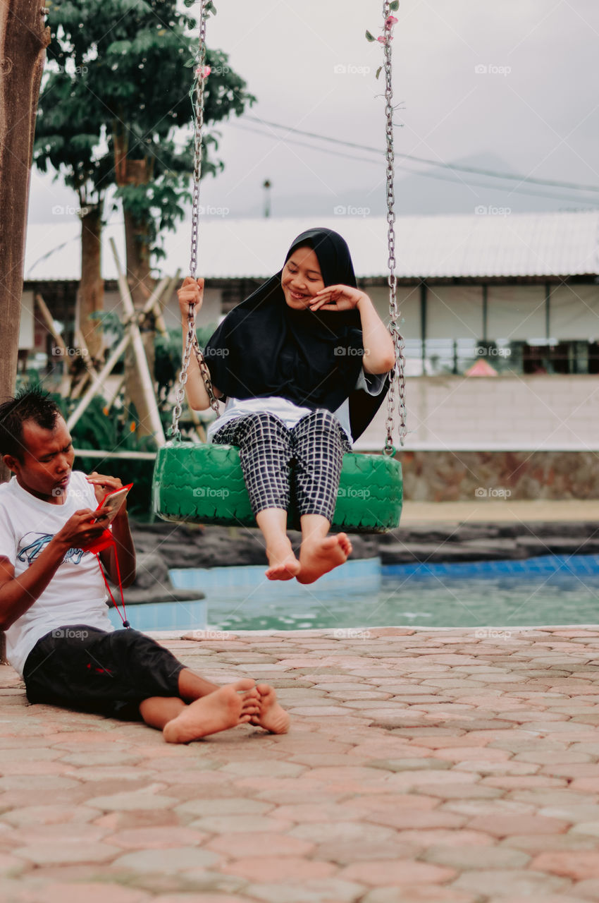 lebih baik duduk dari pada berdiri