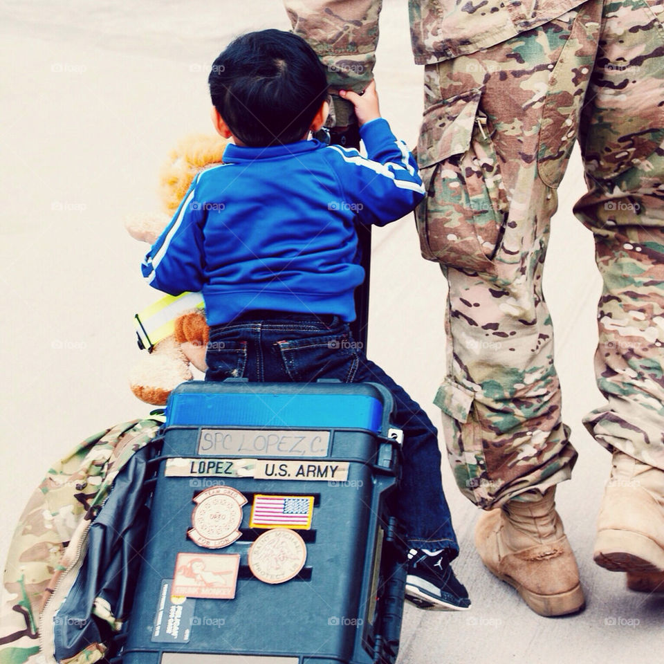 Daddy is home from the war