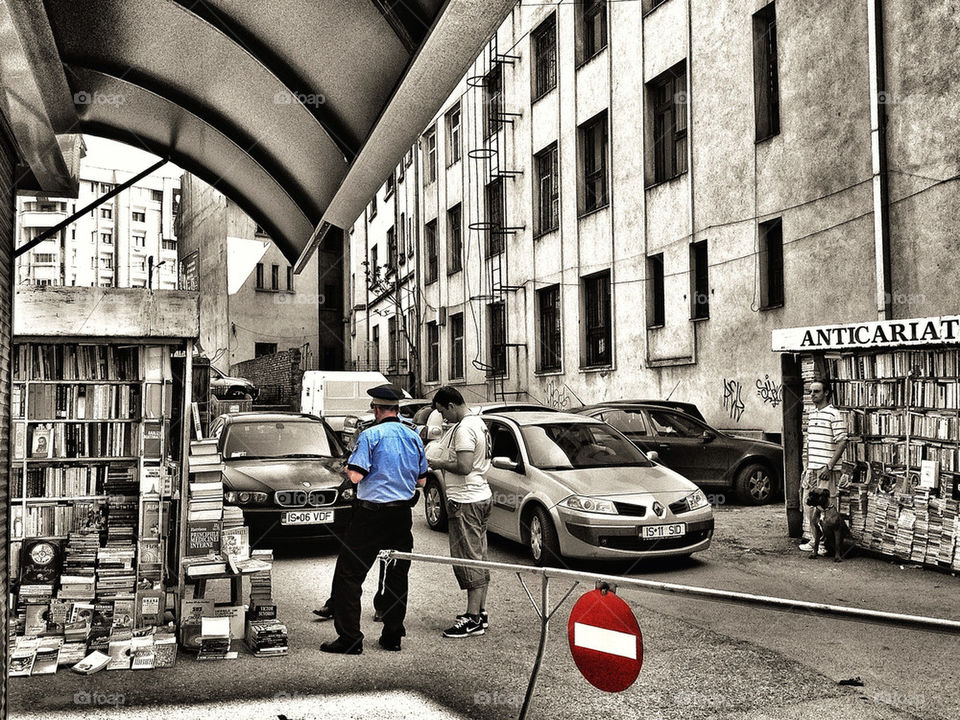 Cops control at the bookshelfs