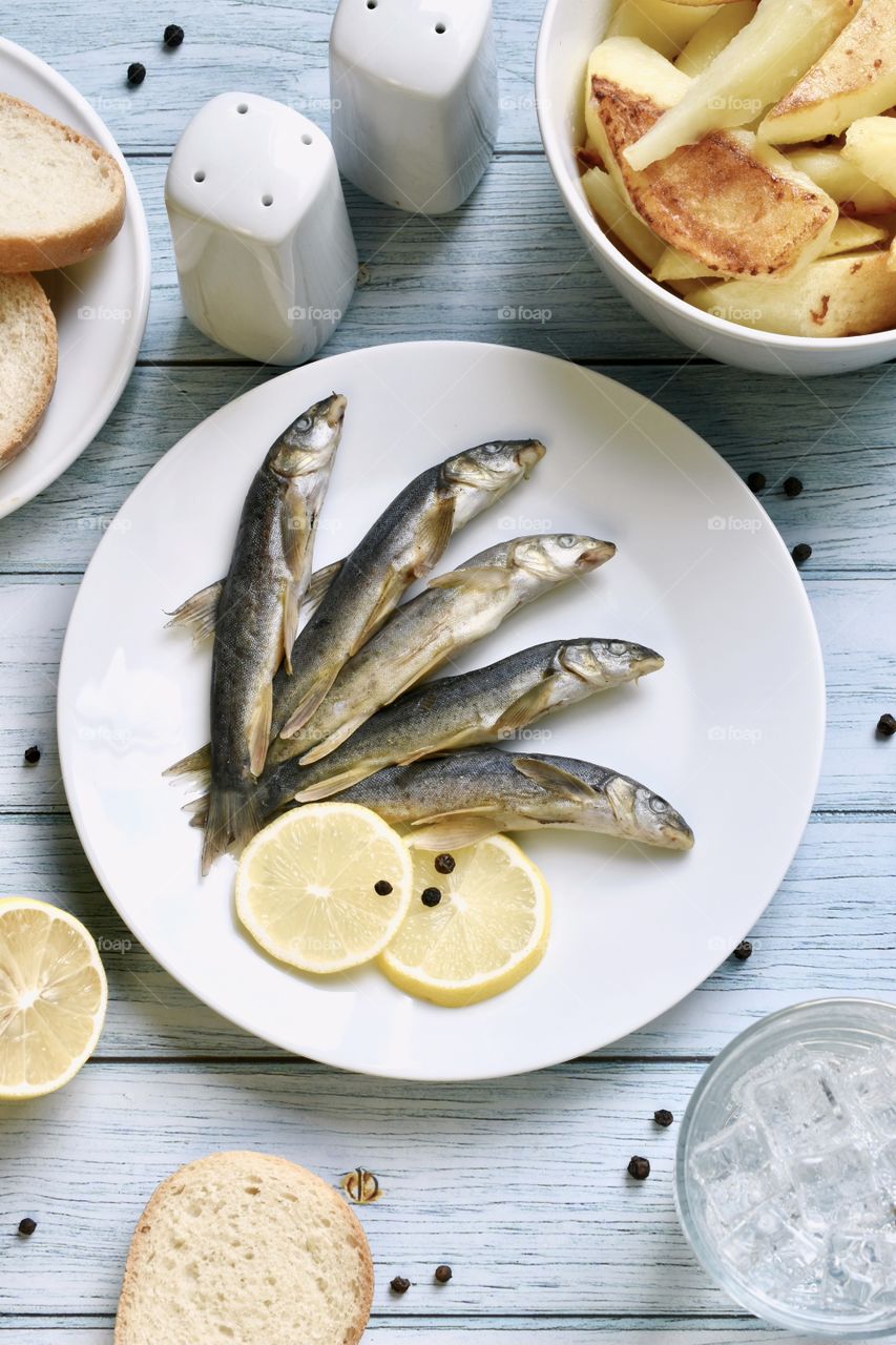 Fish on a plate 