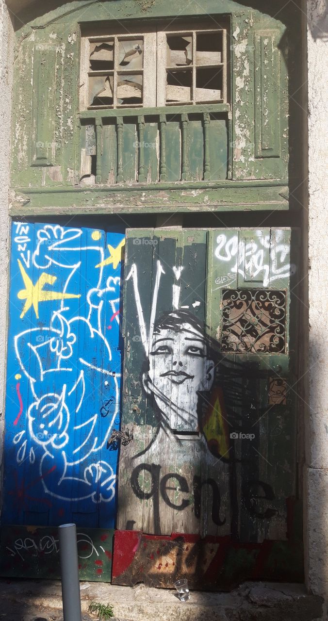 streetart in Alfama