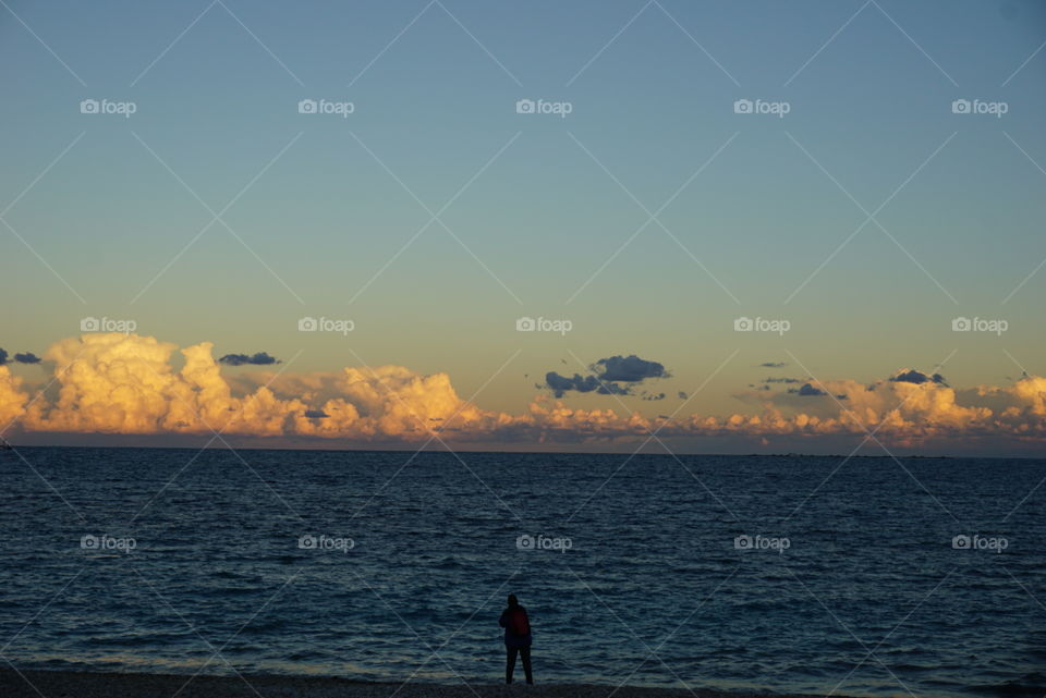 Sky#clouds#sunset#colors#moment#silhouette#sea#human