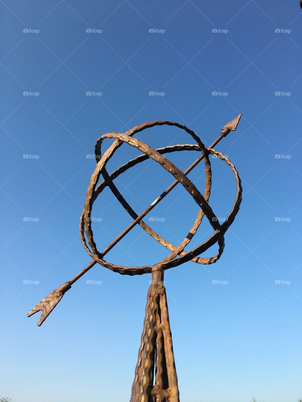 Arrow pointing to heaven