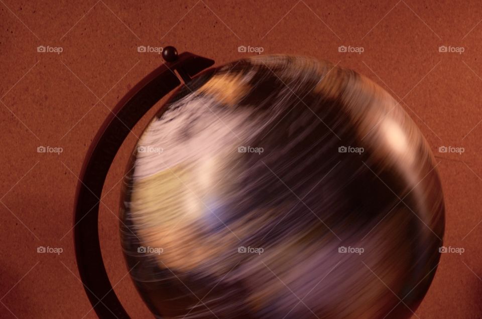 Spinning globe