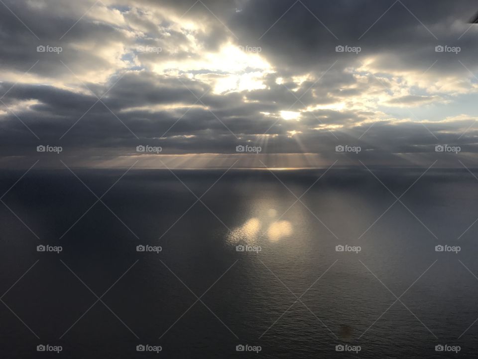 sun trying to scape from the clouds ☁️ 