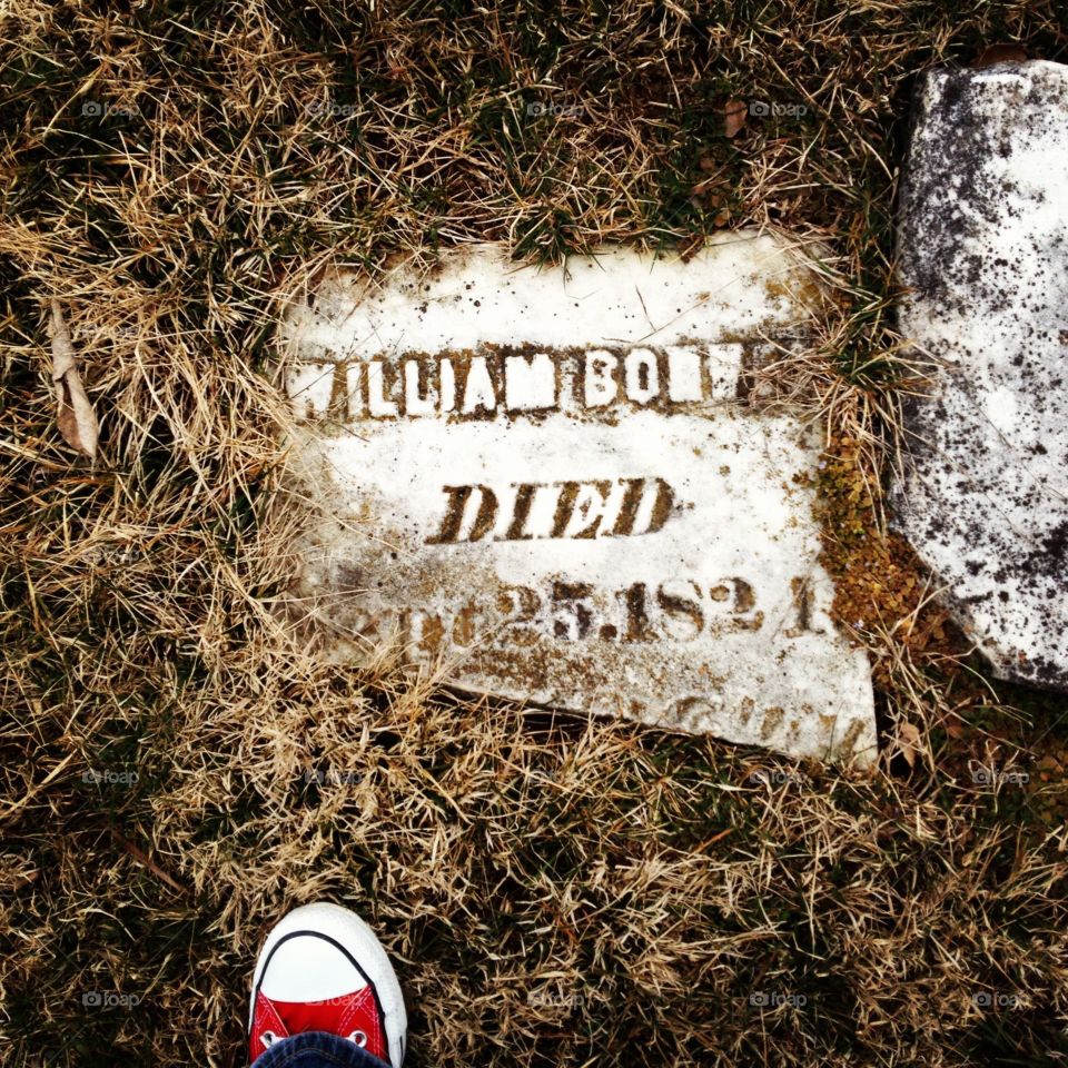 Here lies William Bonner