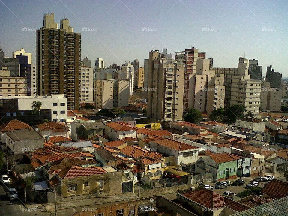 Prédios e casas em Campinas/SP/Brasil.