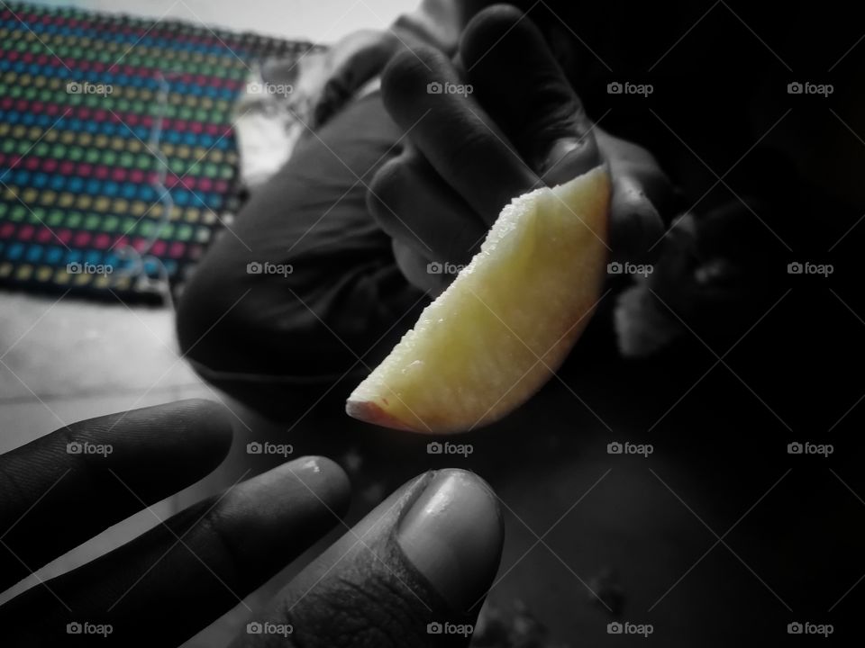 I give my soul to apple pieces