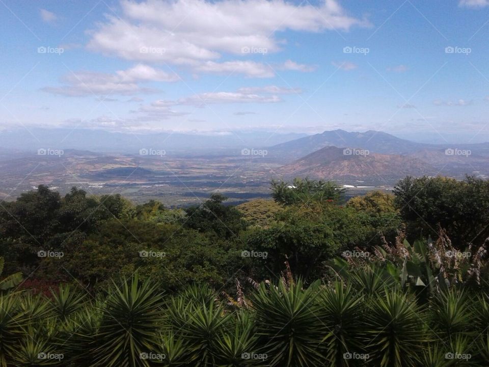 Una linda vista panorámica, demasiada agradable desde El Boquerón, San Salvador, El Salvador