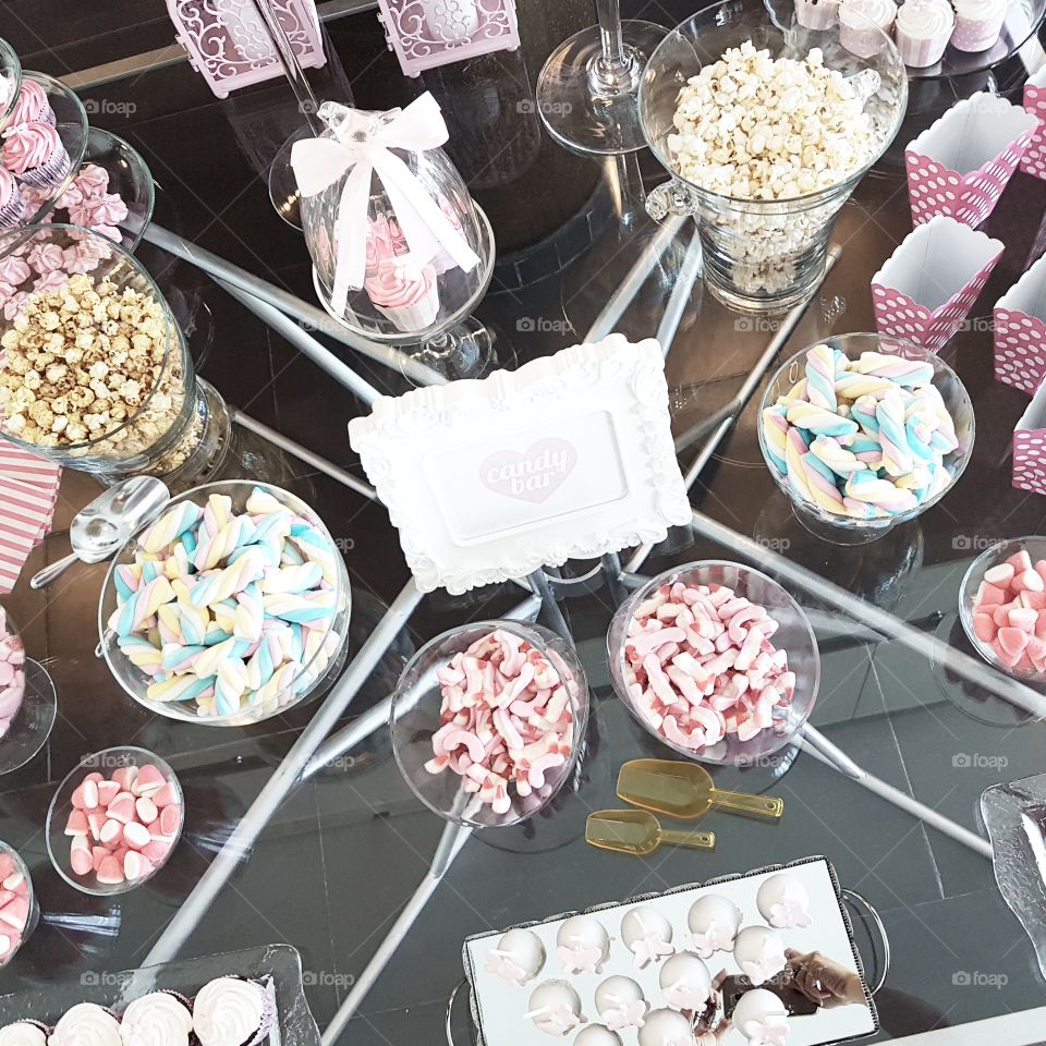 candy table