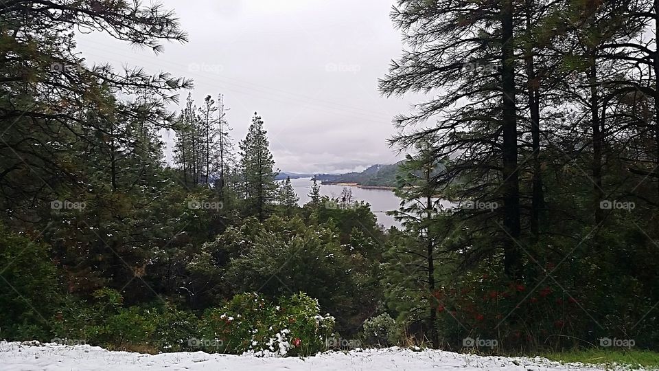 Sun or snow Shasta lake is beauty of its own