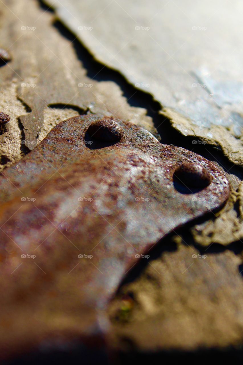 Rusty hinge