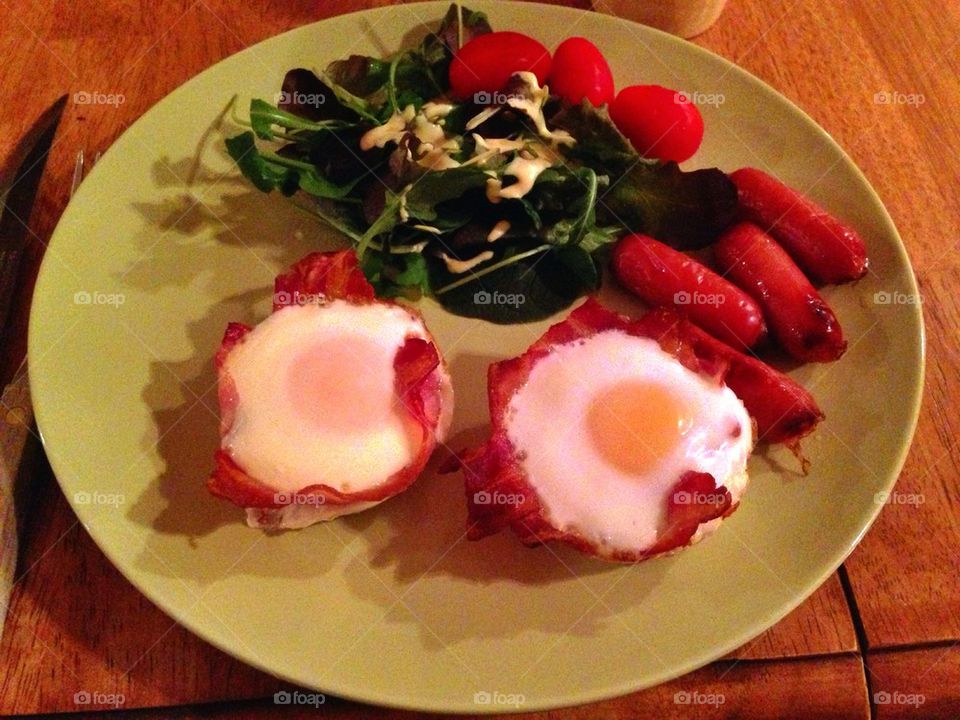 Food, Breakfast, egg and bacon, sallad, sausage