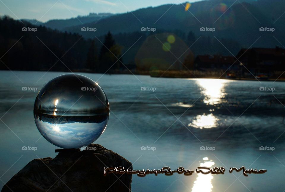 Lensball