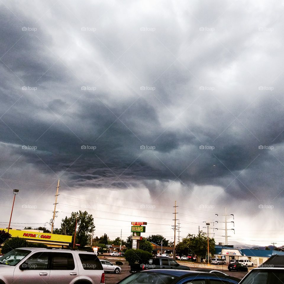 lightning. thunder in salt lake.