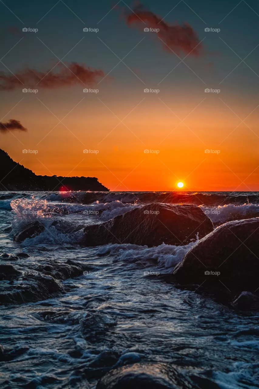 Роскошный закат на море