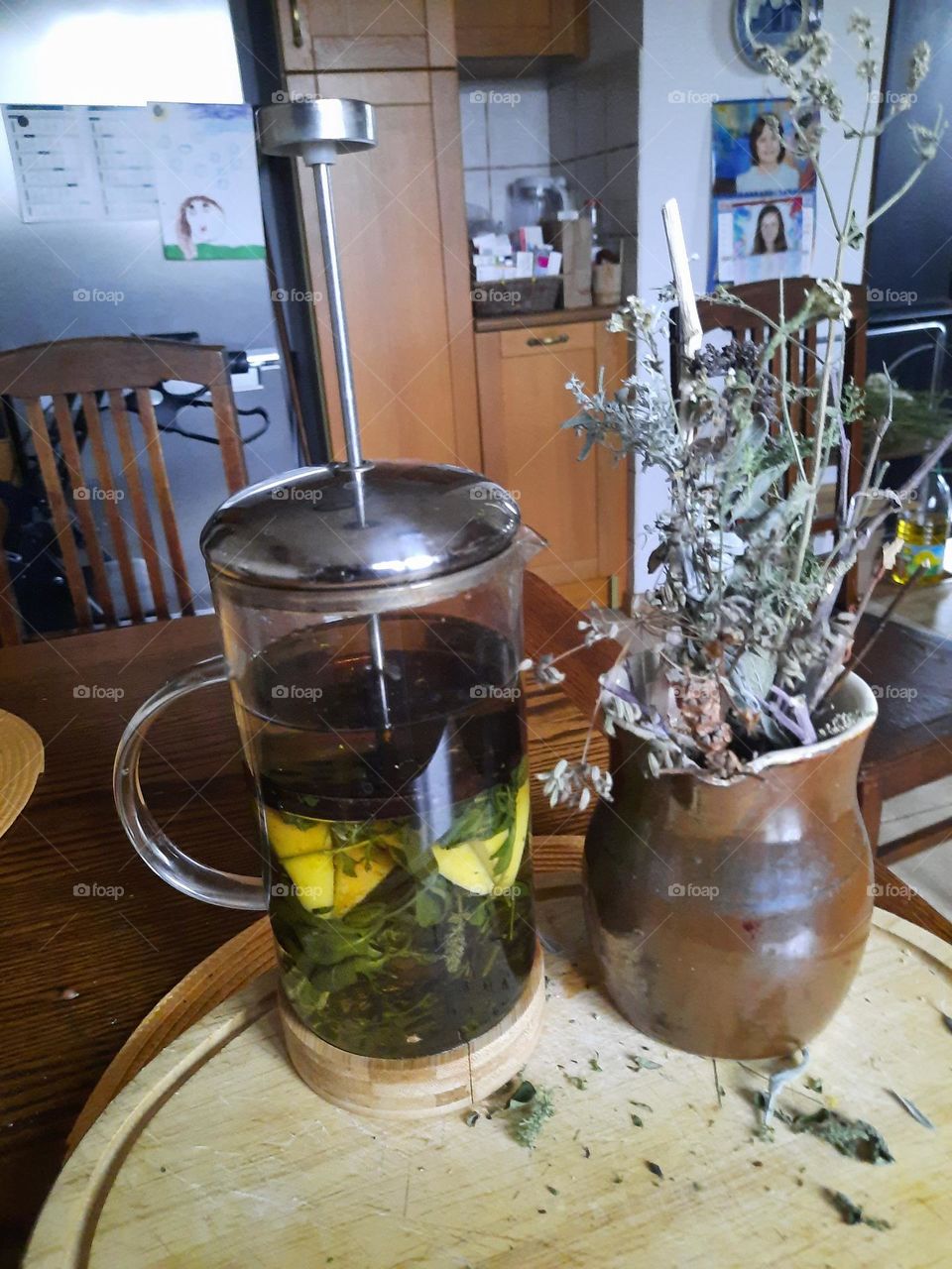 winter season breverages: herbs and apple infusion