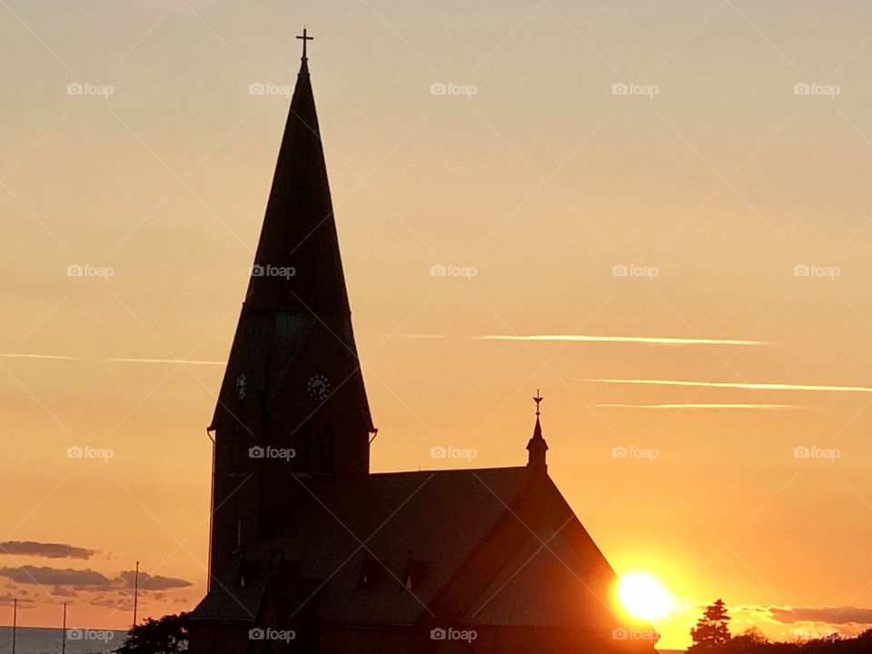 Sunset by the church 