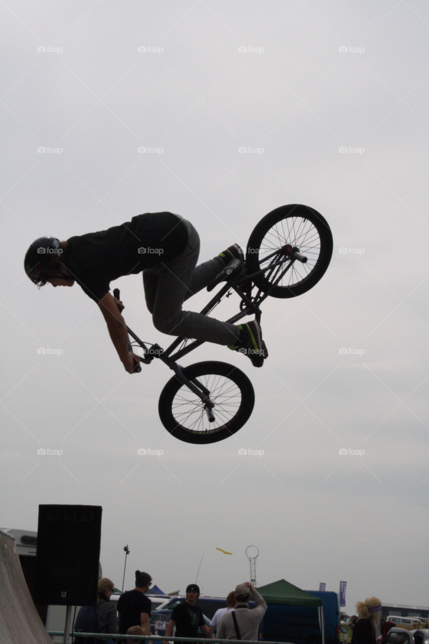 skate helmet stunt flip by leonbritton123