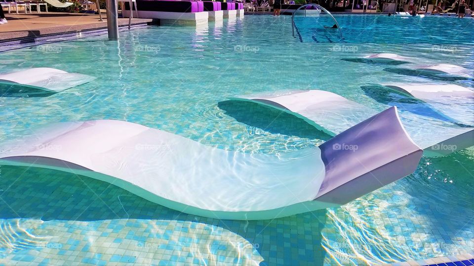 Pool floating chairs