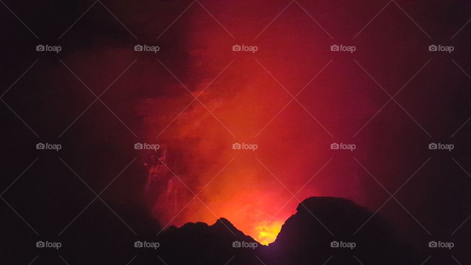 volcano masaya nicaragua lava