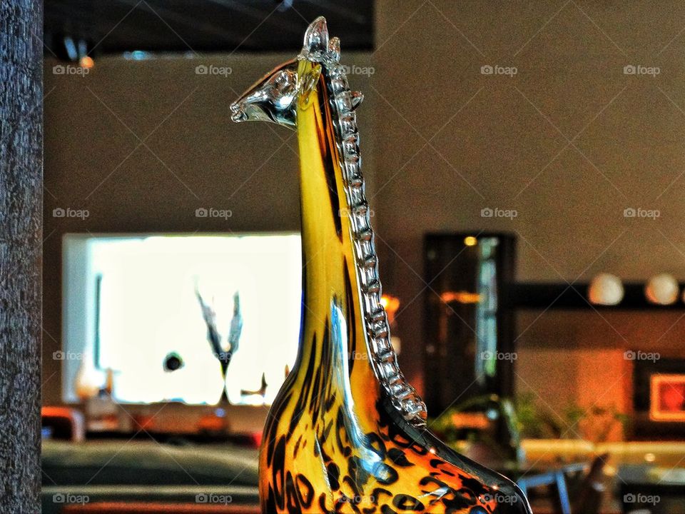 Elegant modern art home decor giraffe statue