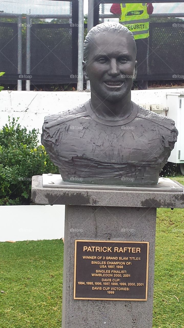Patrick Rafter statue