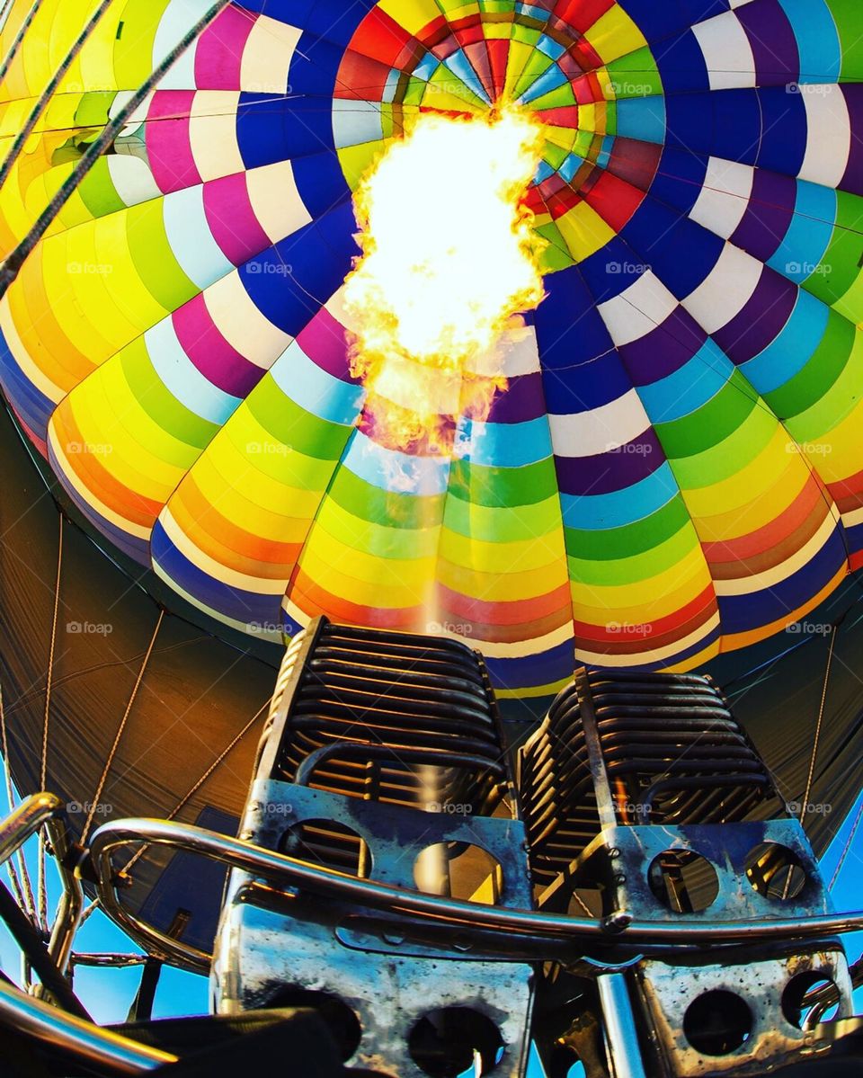 Hot air balloon fire from below 