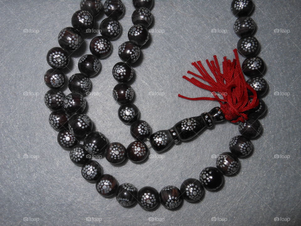 Inlaid prayer beads 