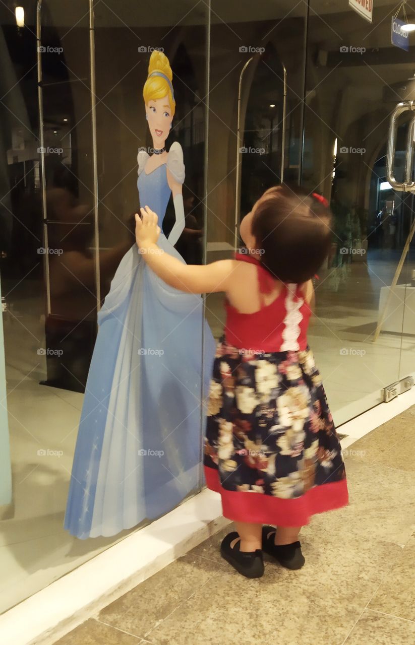Little girl and Cinderella