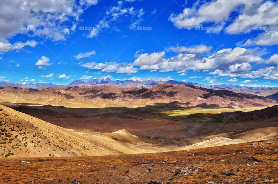 hiking in the himalaya mountains in Tibet