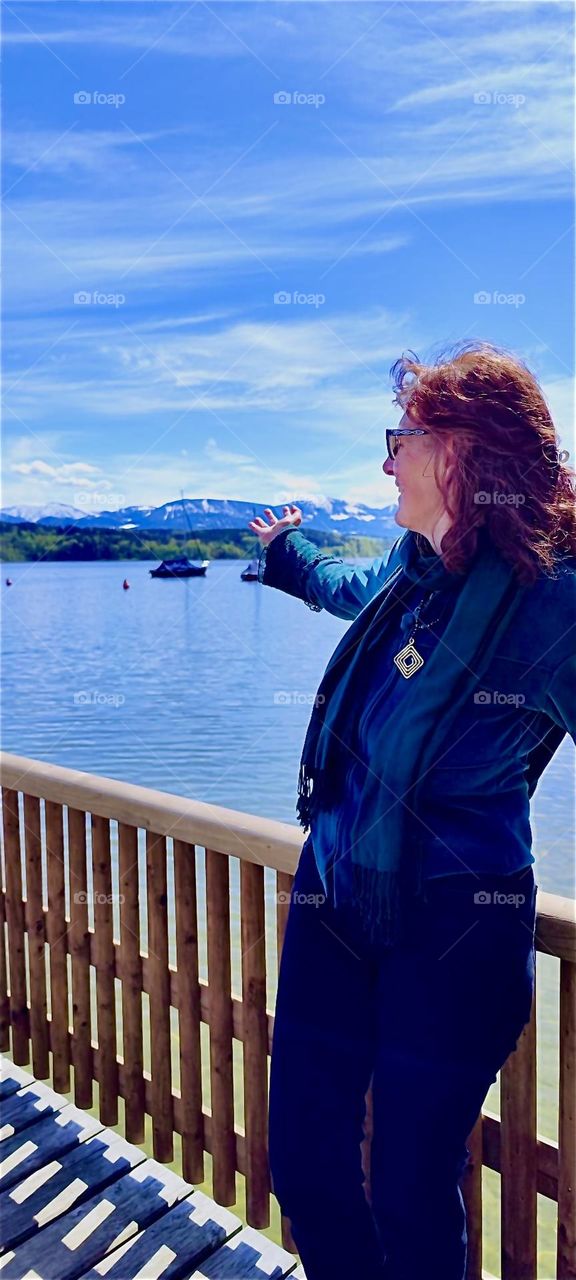 The lovely lady is traveling again, this time to „Bayerischzell“, a small town near the Alps in „Bavaria“, Germany known for its many beautiful lakes that are always worth a visit. 2024. Hypnotic Productions