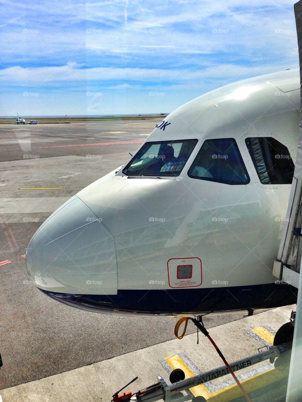 Aeroplane cockpit