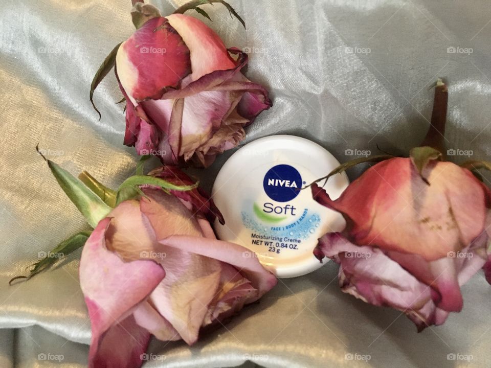 Nivea soft creme with roses 🌹