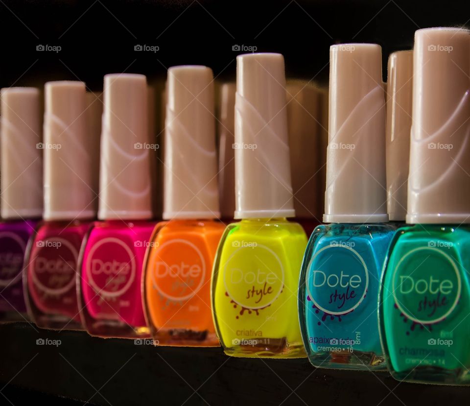 Colourful top for nails 