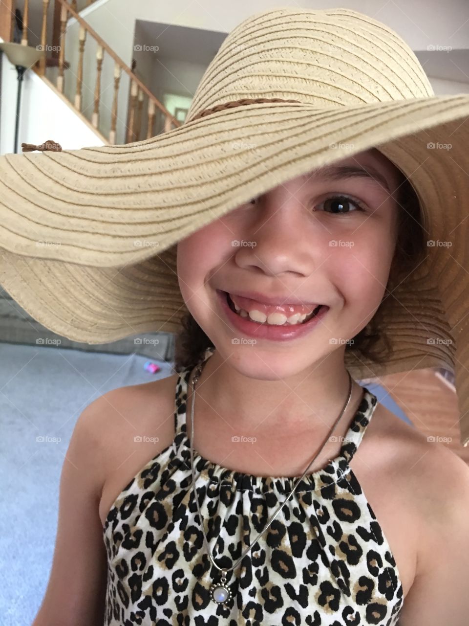 Floppy hat happiness