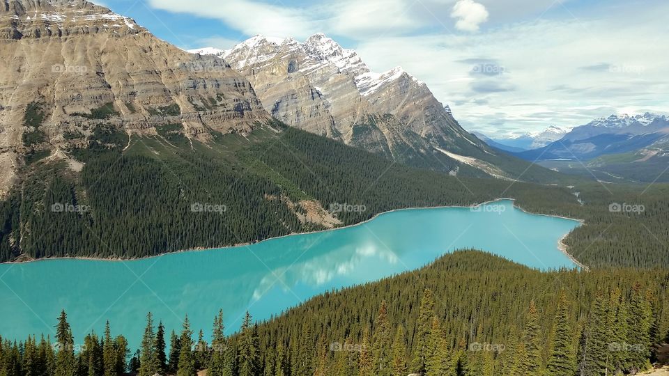 e water of Peyto Lake in Banff National Park, Alberta, Canada