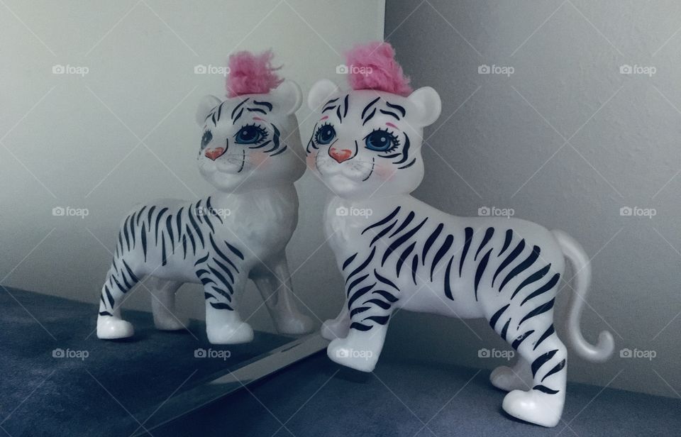 Double vision. Double snow tiger. Inspired by my daughter, who loves black and white marked creatures. One of her favourite toys, now has a twin!
