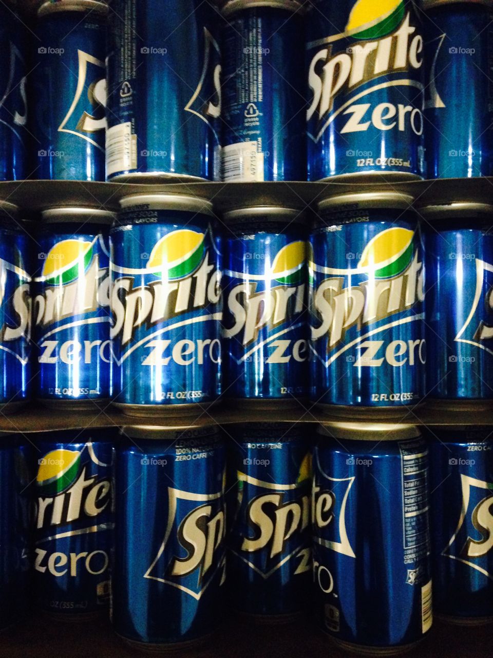 Sprite Zero, can, beverage, warehouse, pallet 