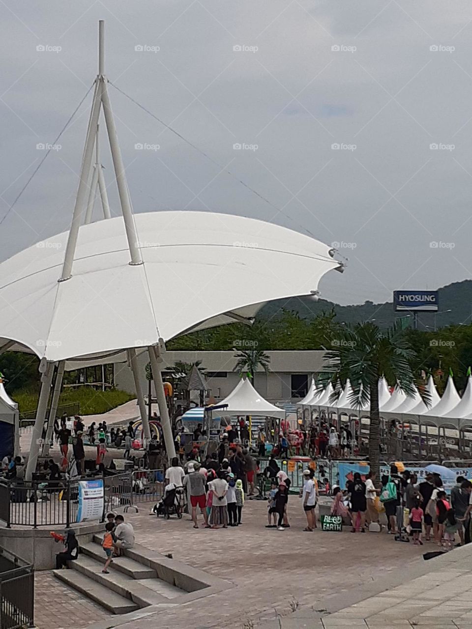 Korea crowd in summer